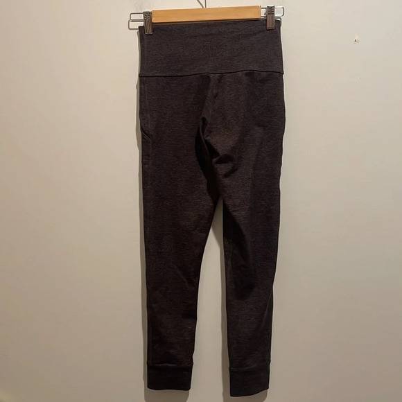 Plum Purple and Black Heathered Aerie Leggings - Picture 4 of 4